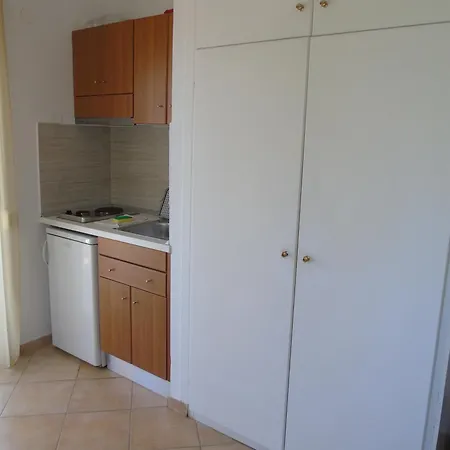 - Nostos Отель 2*